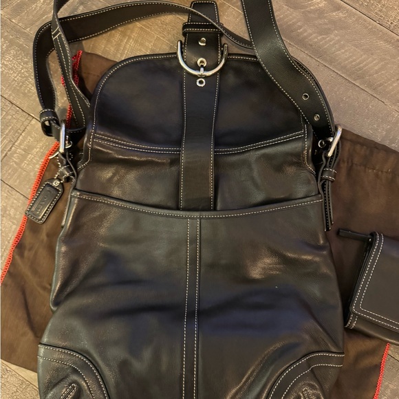 Used coach purse with matching wallet - Picture 3 of 9